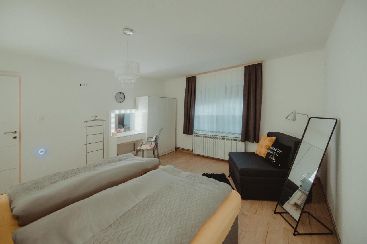 Ferienwohnung Kucica Ðakovo Exterior foto